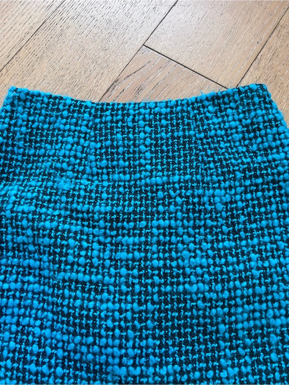 Alice + Olivia Turquoise and Black Tweed Mini Skirt - Picture 2 of 4